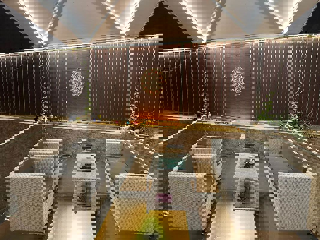 6 BHK + Pooja Room,Servant Room,Study Room,Store Room 450 Sq.Yd. Builder Floor in DLF City Phase IV