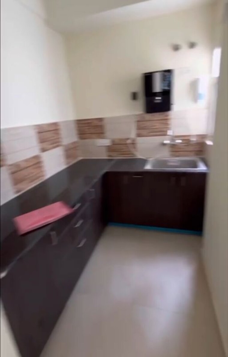 Kitchen, amrapali dream valley 2 Bedroom 900 Sq.Ft. Apartment In Amrapali Dream Valley Greater Noida 9931939