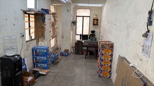 Parking in Studio Builder Floor at Karol Bagh – for Sale