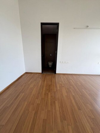 3 BHK + Study Room,Extra Room 985 Sq.Ft. Apartment in Runwal Forests