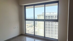 Room in 2 BHK Apartment at Sheth Auris Bliss, Malad West – for Rent