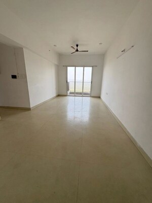 Room in 3 BHK Apartment at Runwal Forests, Kanjurmarg West – for Rent