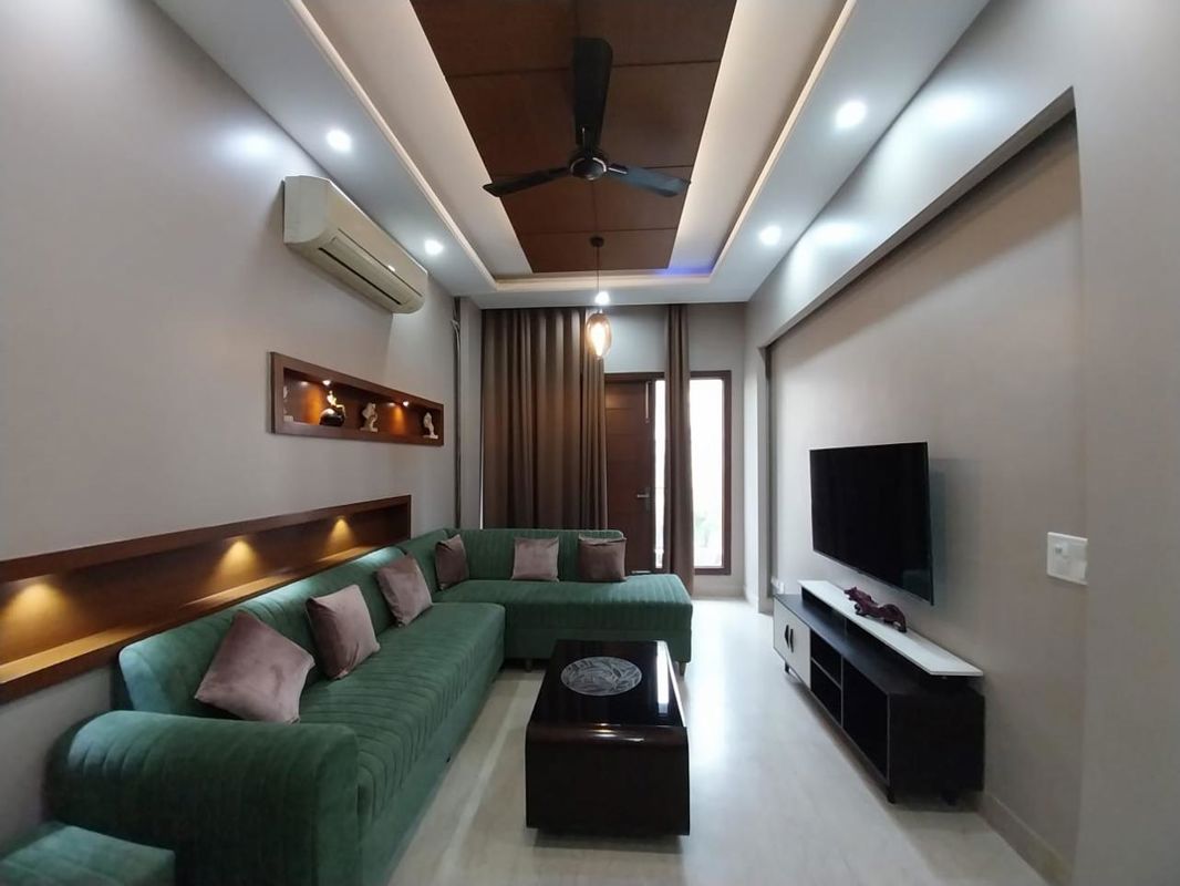 3 BHK +Builder Floor For Sale in Sushant Lok I