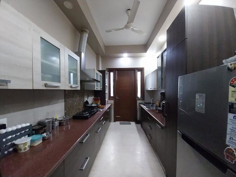 Kitchen, sushant lok i 3 Bedroom 215 Sq.Yd. Builder Floor In Sushant Lok I Gurgaon 10310814