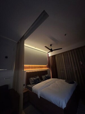 Bathroom in 2 BHK Apartment at Supertech Supernova Nova Residences, Sector 94 – for Rent