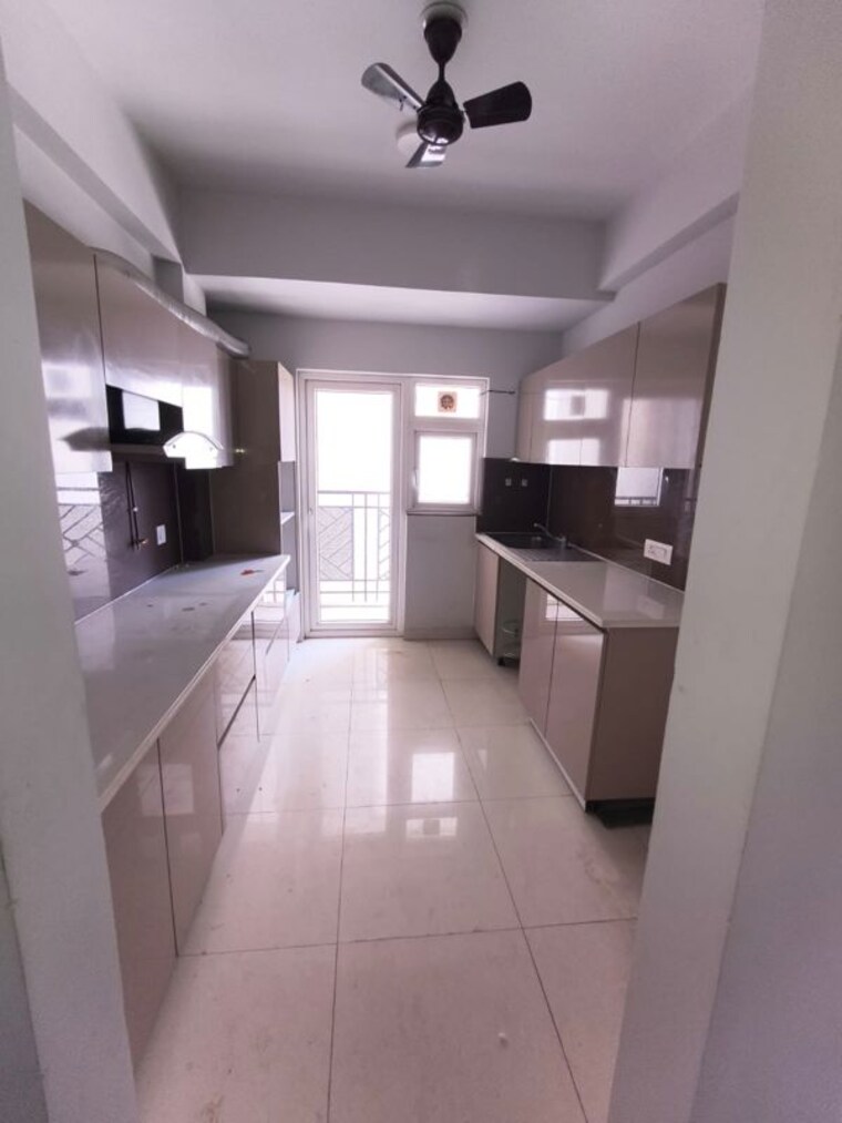 undefined, central-park-flower-valley-aqua-front-towers 3 Bedroom 1789 Sq.Ft. Apartment In Sohna Sector 33 Gurgaon 10310858