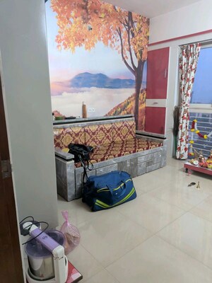 Room in 4 BHK Apartment at Amanora Aspire Towerss, Hadapsar – for Rent