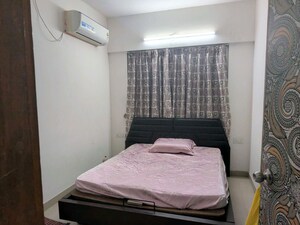 Bedroom in 4 BHK Apartment at Amanora Aspire Towerss, Hadapsar – for Rent
