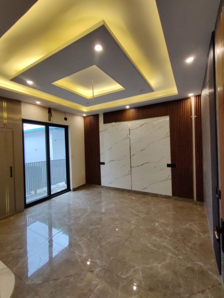 Room, chakrata road 3 Bedroom 1800 Sq.Ft. Builder Floor In Chakrata Road Dehradun 10310894