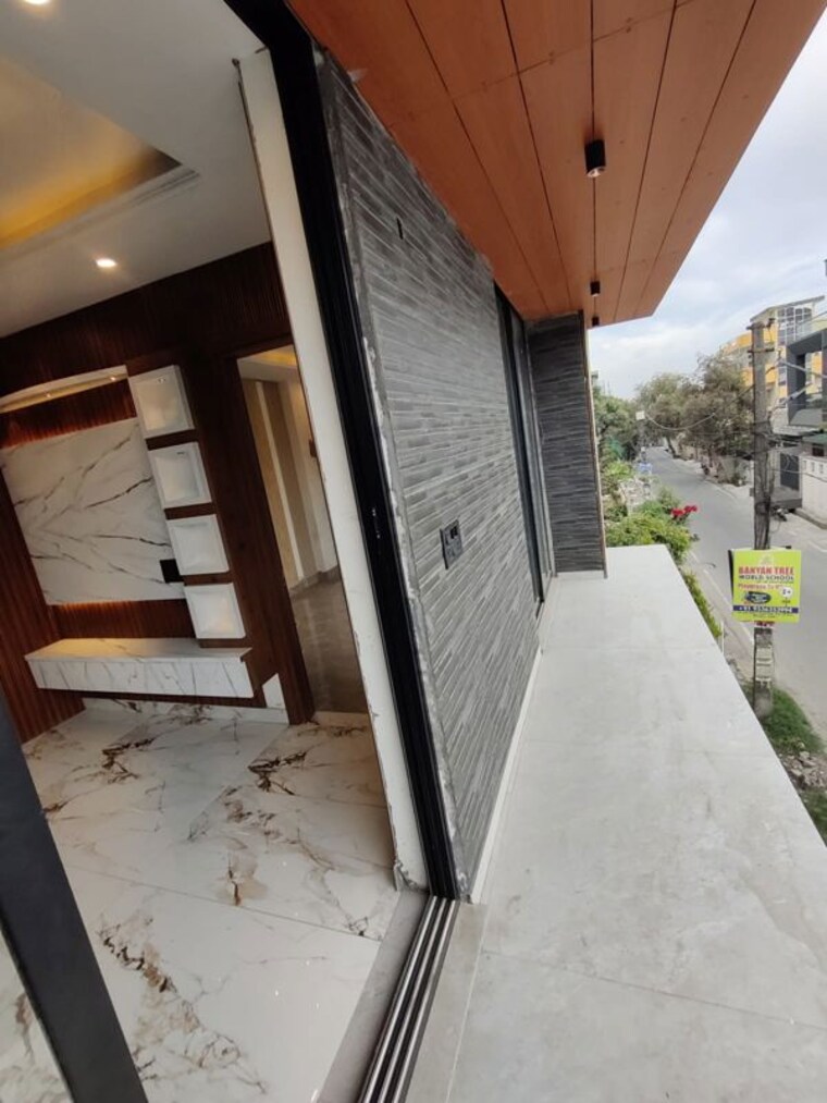 Balcony, chakrata road 3 Bedroom 1800 Sq.Ft. Builder Floor In Chakrata Road Dehradun 10310894