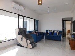 3.5 BHK Apartment For Rent in Shubham Trident
