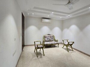 Living Room in 4 BHK Apartment at Safdarjung Enclave – for Rent