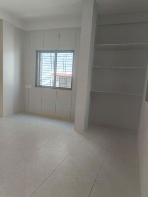Room in 1 BHK Independent House at Tadwadi – for Rent