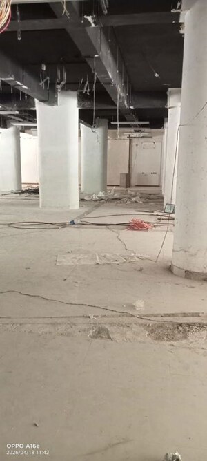 Room in  Office Space at Regent Chamber, Nariman Point – for Rent