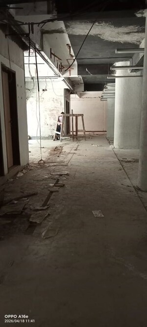 Room in  Office Space at Regent Chamber, Nariman Point – for Rent