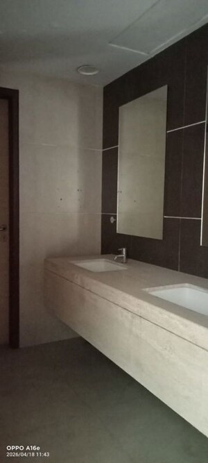 Room in  Office Space at Regent Chamber, Nariman Point – for Rent