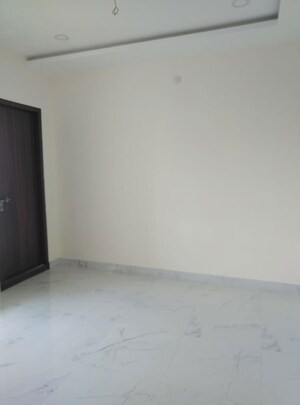 Room in 3 BHK Apartment at Amar Pearl, Yapral – for Sale