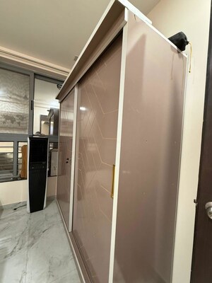 Washroom in 3 BHK Apartment at Amanora Future Towers, Hadapsar – for Rent