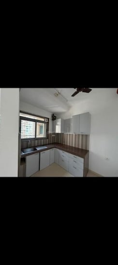 2 BHK Apartment For Rent in Kalpataru Hills