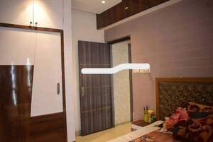 Room in 3 BHK Apartment at Kolkatta Gpo – for Sale