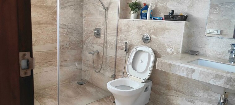 Bathroom, amanora-gateway-towers 3 Bedroom 1830 Sq.Ft. Apartment In Hadapsar Pune 10310991