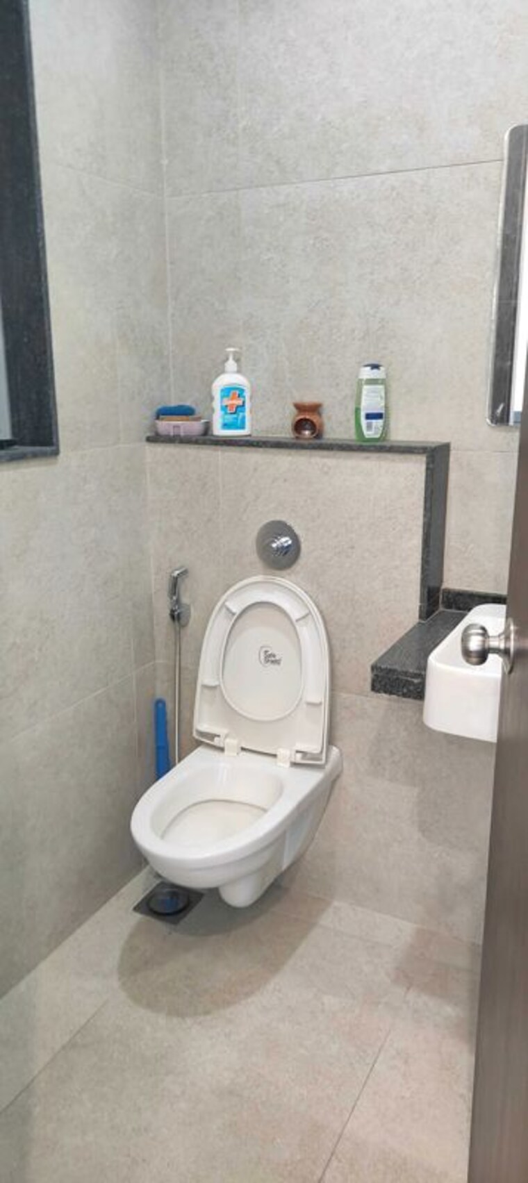 Bathroom, amanora-gateway-towers 3 Bedroom 1830 Sq.Ft. Apartment In Hadapsar Pune 10310991