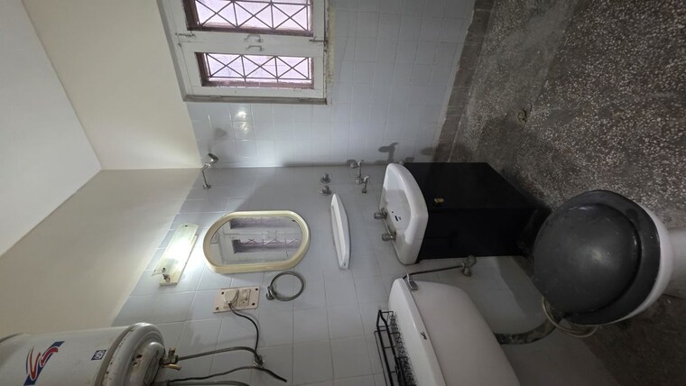 Bathroom, kendriya-vihar 2 Bedroom 953 Sq.Ft. Apartment In Sector 56 Gurgaon 10310983