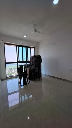 2 BHK + Extra Room Apartment For Rent in Runwal Bliss