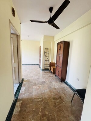 Room in 1 BHK Apartment at Hiranandani Estate Park Plaza A, Ghodbunder Road – for Sale