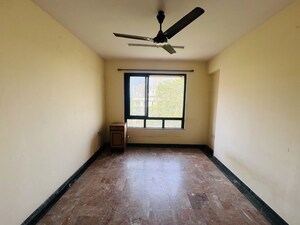 Room in 1 BHK Apartment at Hiranandani Estate Park Plaza A, Ghodbunder Road – for Sale