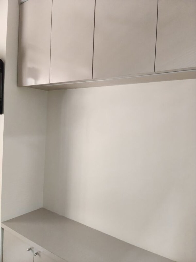 Terrace, naupada Commercial Office Space 260 Sq.Ft. In Naupada Thane 10311037