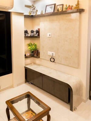 Bedroom in 2 BHK Apartment at Simran Heights Chembur, Chembur – for Rent