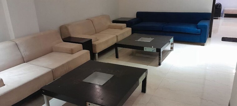 Living Room, new friends colony 2 Bedroom 500 Sq.Yd. Builder Floor In New Friends Colony Delhi 10311057