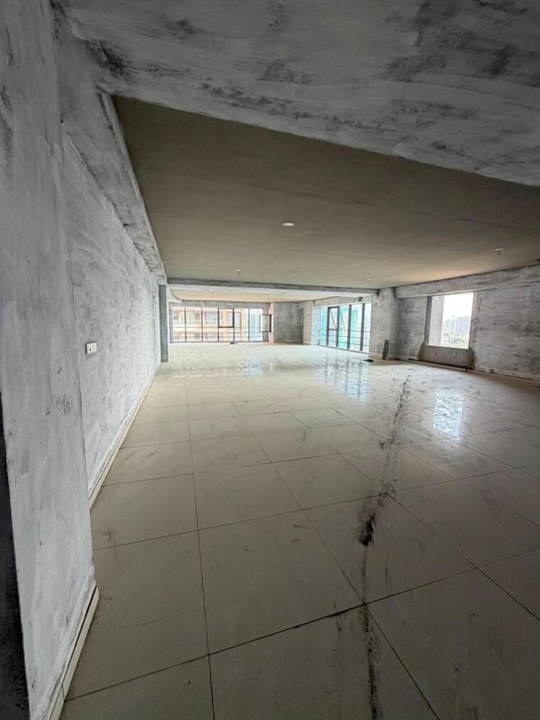 Bathroom, vaishnodevi circle Commercial Office Space 5058 Sq.Ft. In Vaishnodevi Circle Ahmedabad 10311104