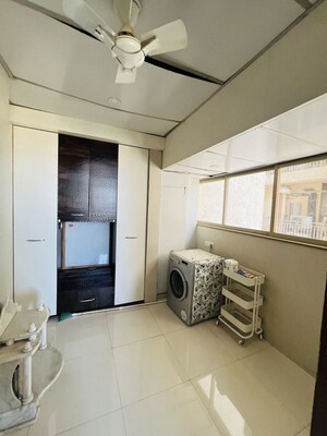 Team Area in 3 BHK Apartment at One Hiranandani Park Willowcrest, Ghodbunder Road – for Rent