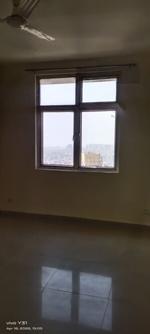 Room in  Apartment at Mahagun My Woods, Sector 16c Greater Noida – for Rent