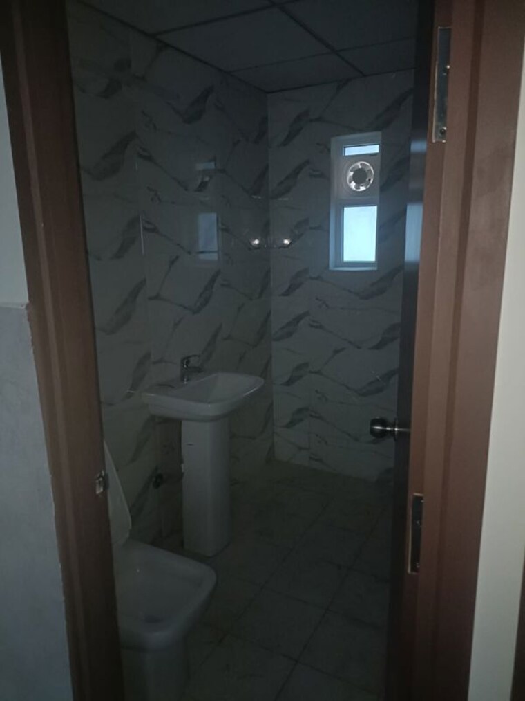 Bathroom, sector 47 2 Bedroom 112 Sq.Ft. Independent House In Sector 47 Noida 10311099