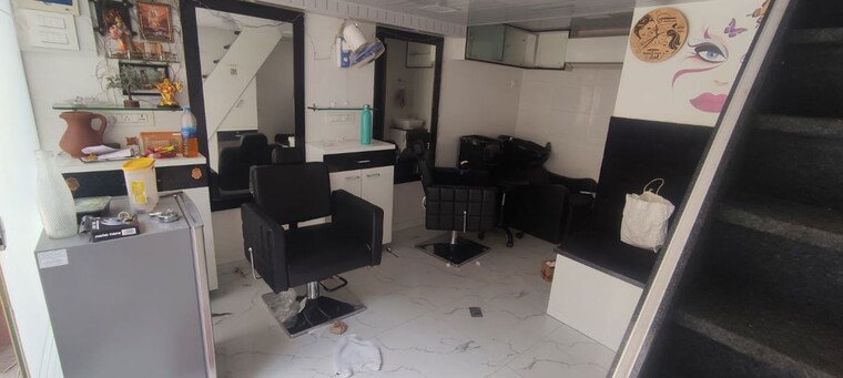 Team Area, kesar-gardens Commercial Shop 250 Sq.Ft. In Kharghar Navi Mumbai 10311122