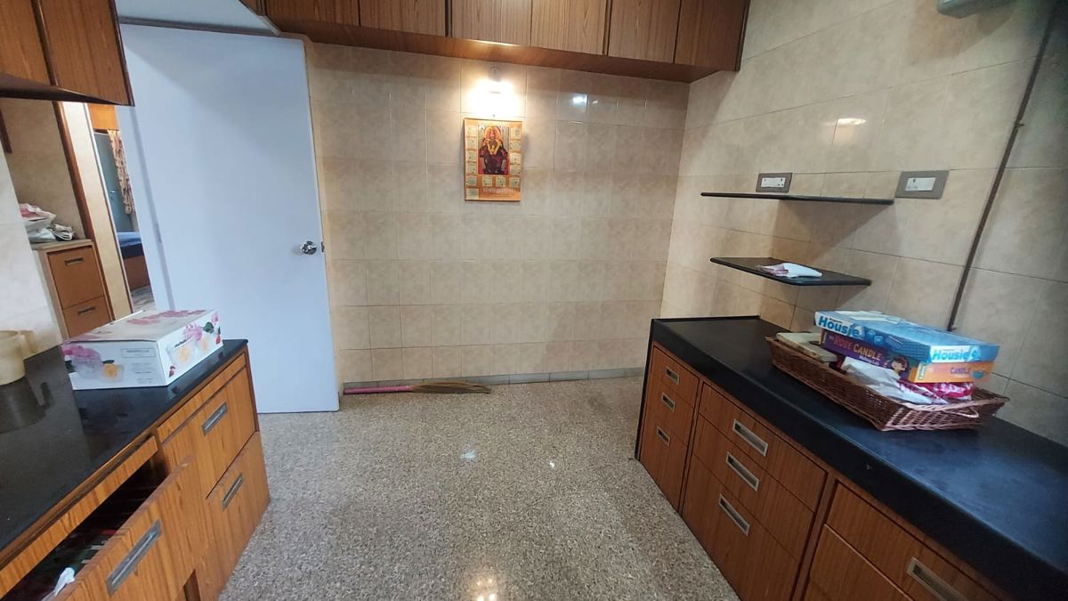 2 BHK Apartment For Rent in Pascoal Square