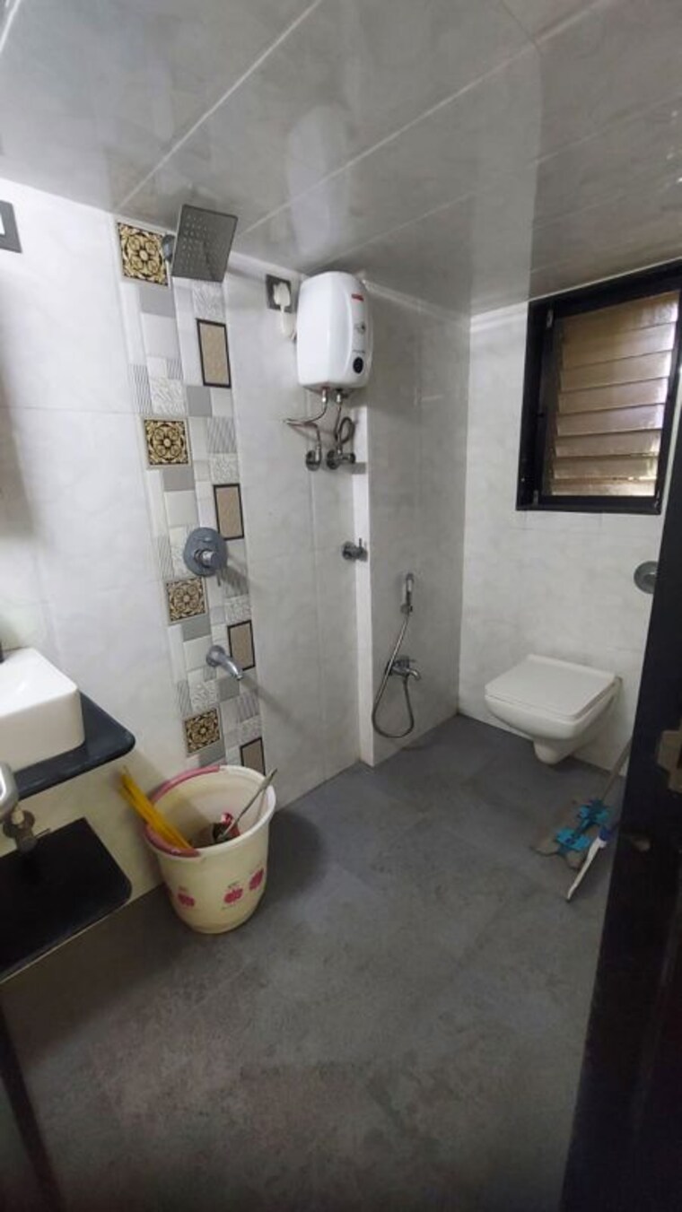 Bathroom, pascoal-square 2 Bedroom 700 Sq.Ft. Apartment In Santacruz East Mumbai 10311026