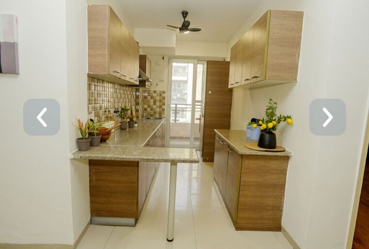 Kitchen, tulip-violet 3 Bedroom 1608 Sq.Ft. Apartment In Sector 69 Gurgaon 10311171