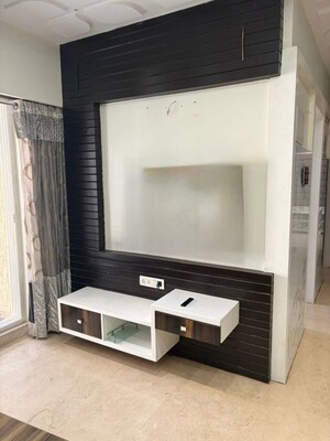 2 BHK Apartment For Rent in Lodha Amara Tower 24 And 25, Kolshet Road