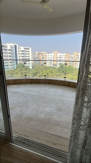 Balcony in 4 BHK Apartment at Amar Renaissance, Ghorpadi – for Rent