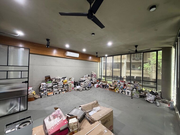  Parking, bodakdev Commercial Office Space in IT/SEZ 1100 Sq.Ft. In Bodakdev Ahmedabad 10311218