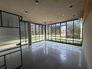 Room in  Office Space in IT/SEZ at Bodakdev – for Rent