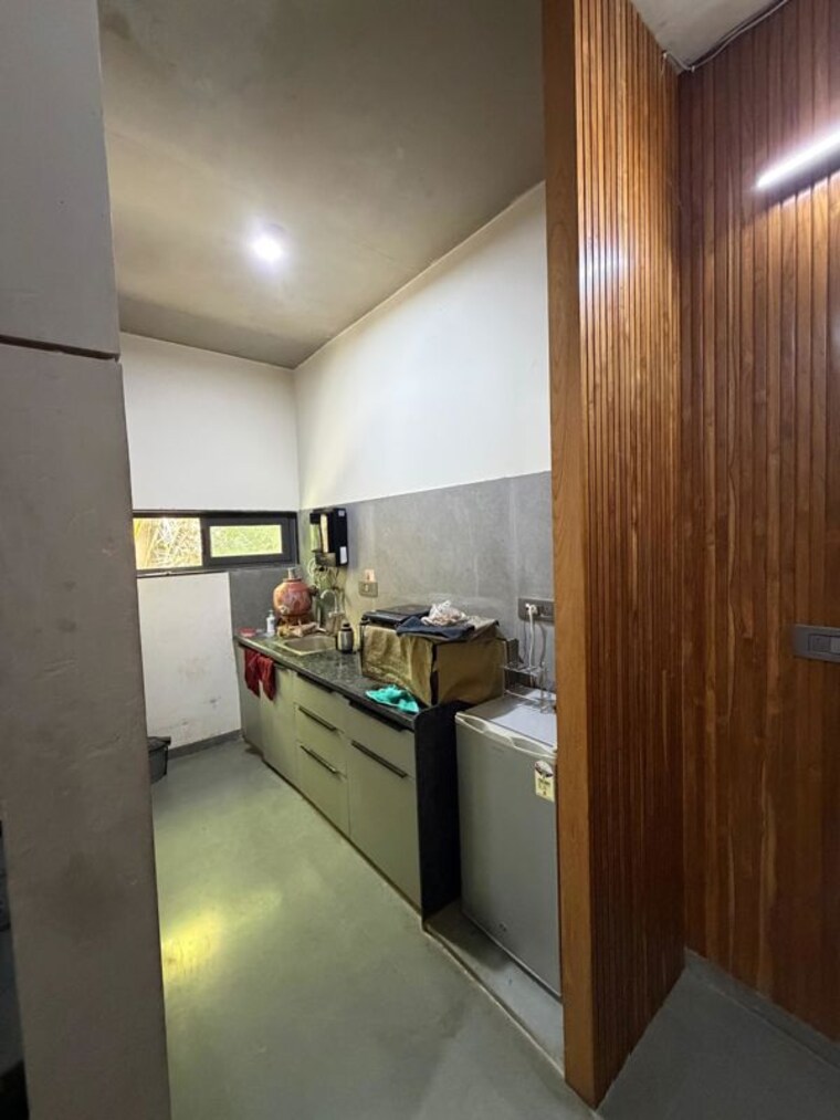 Kitchen, bodakdev Commercial Office Space in IT/SEZ 1100 Sq.Ft. In Bodakdev Ahmedabad 10311218