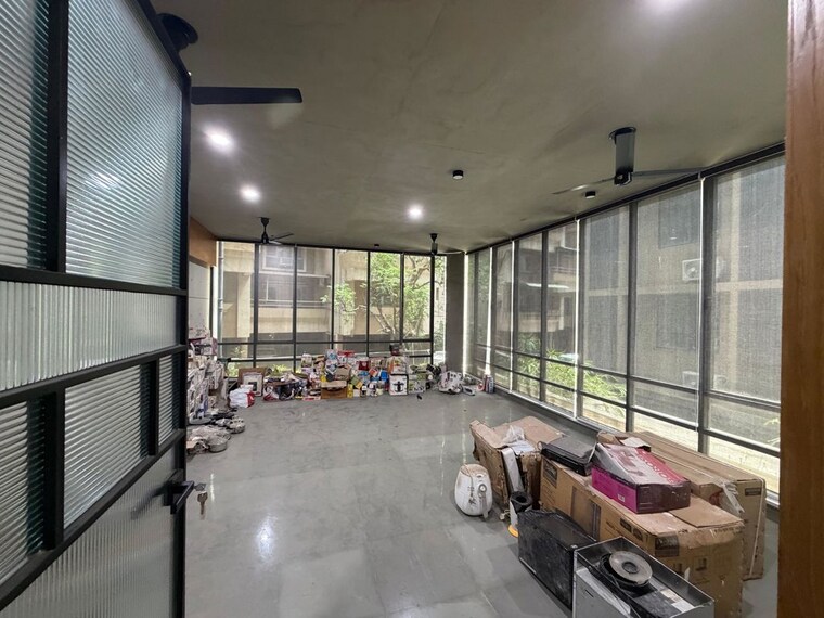  Parking, bodakdev Commercial Office Space in IT/SEZ 1100 Sq.Ft. In Bodakdev Ahmedabad 10311218