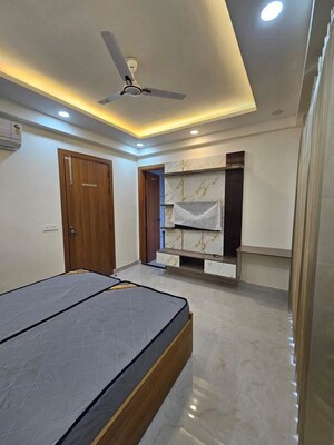 Kitchen in 1 BHK Builder Floor at Sector 52 – for Rent