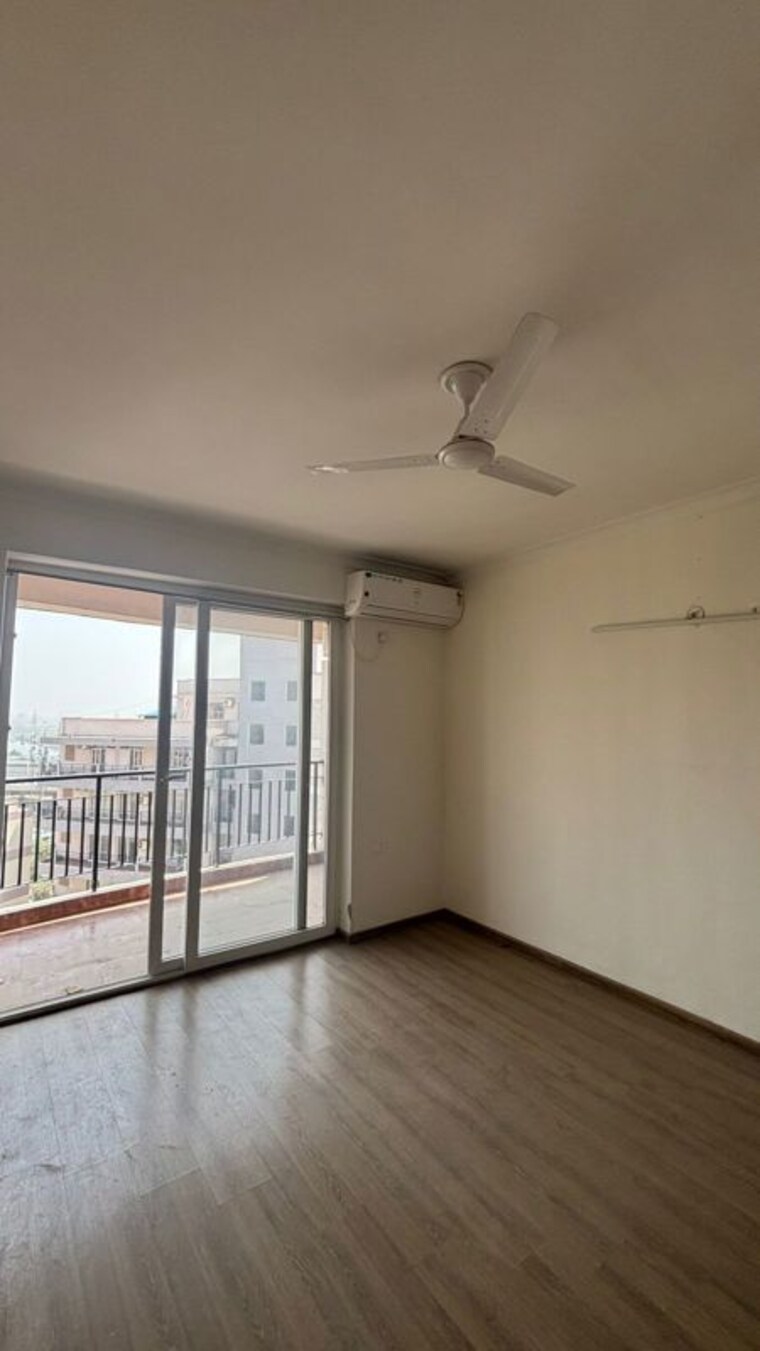 Room, pareena-the-elite-residences 3 Bedroom 1800 Sq.Ft. Apartment In Sector 99 Gurgaon 10311164