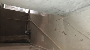 Room in 4 BHK Builder Floor at Chattarpur – for Sale